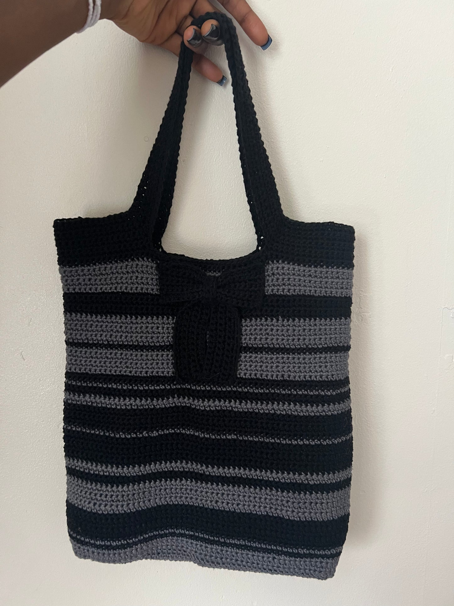 Grey | Black bow tote bag