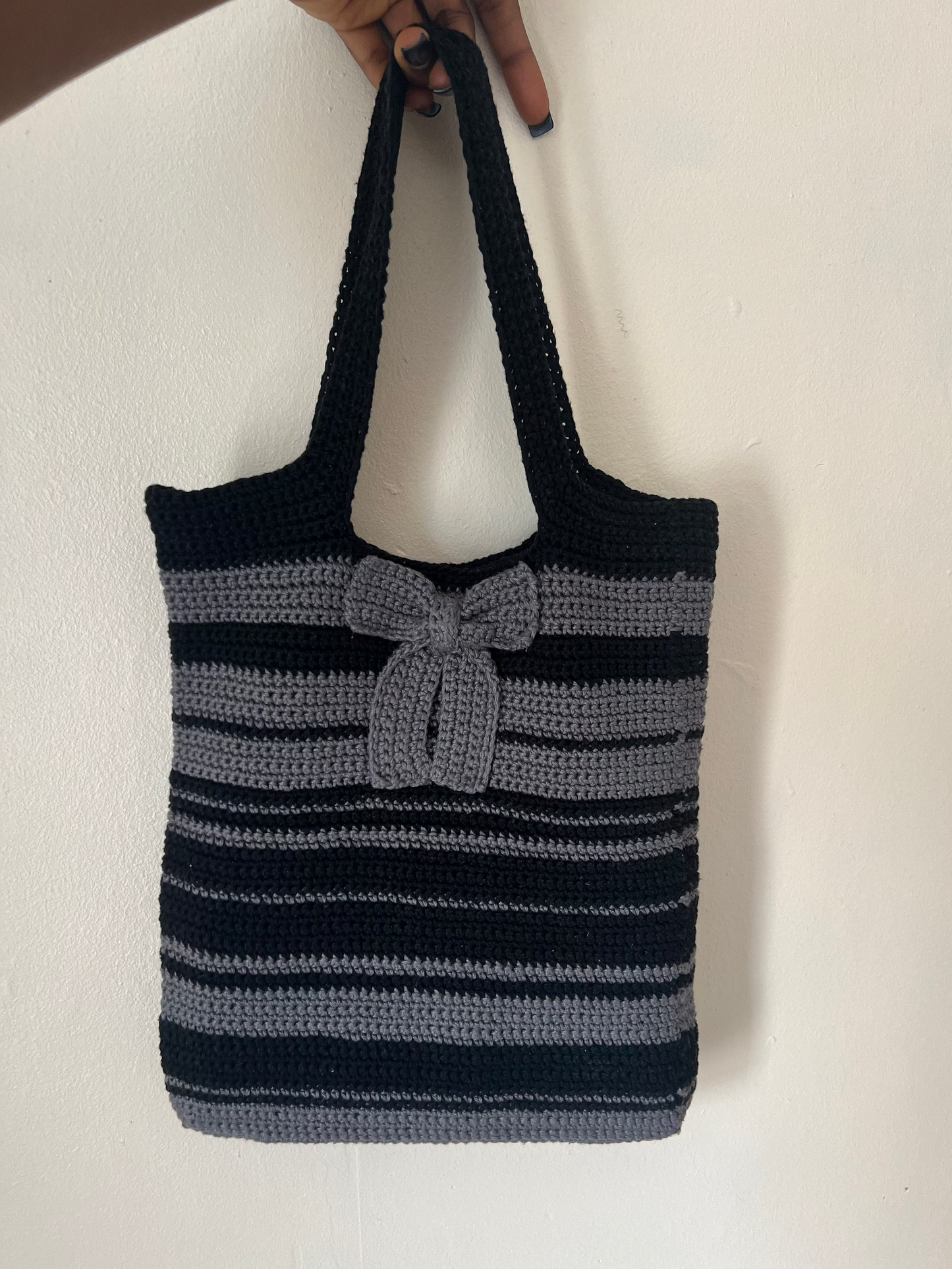 Grey | Black bow tote bag